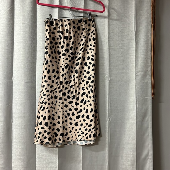 Aqua Satin-effect Leopard Midi Skirt - Picture 3 of 4